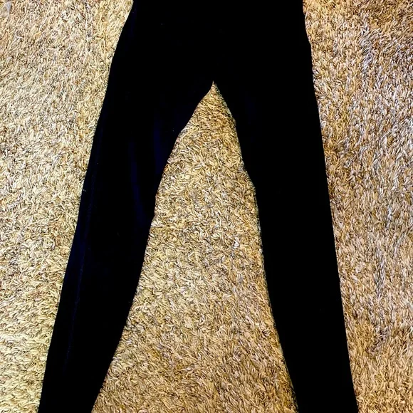 Lorna Jane Black Leggins - Picture 4 of 4